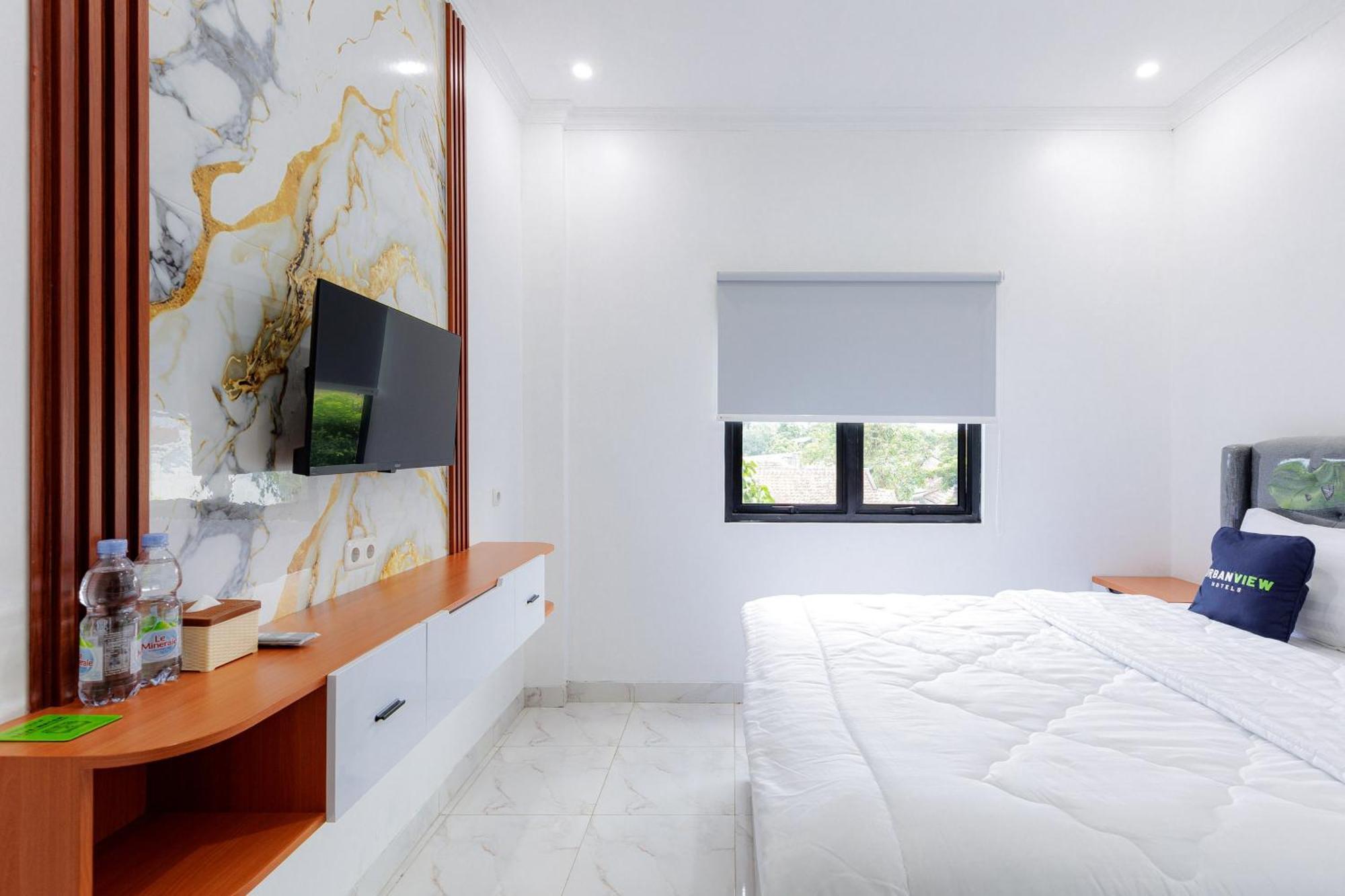 Urbanview Hotel Amira Syariah Bogor Pamoyanan Dış mekan fotoğraf